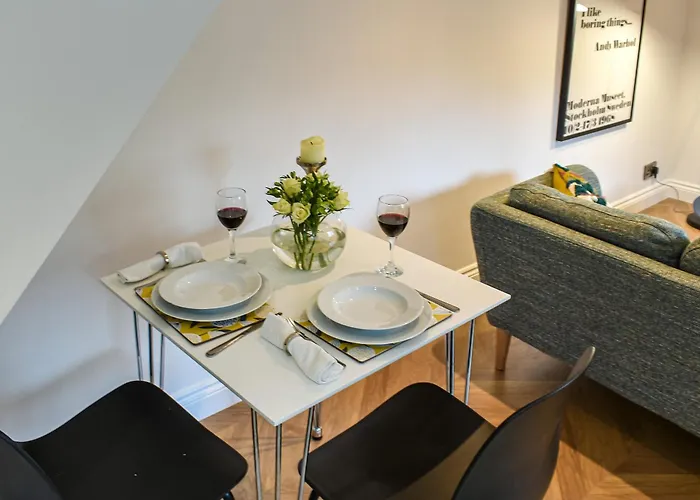 Dove * Knaresborough